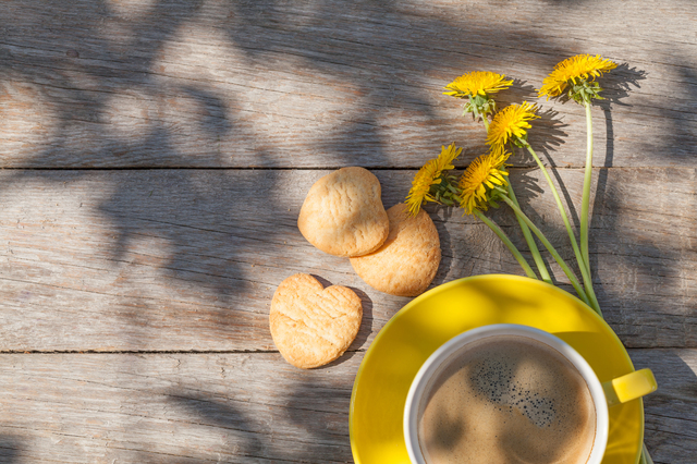 Coffee cup and cookies