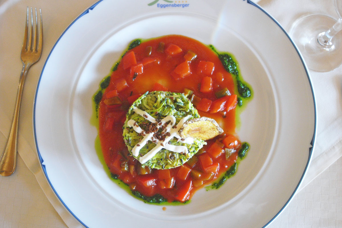 Eggensberger Biohotel Fussen のディナープリフィックスで選んだベジタリアン料理。(Photography: Mayuko Nakaishi)