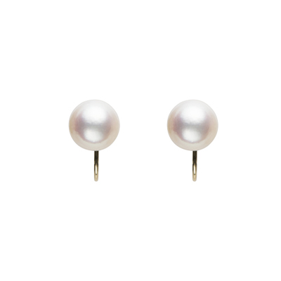 月の雫イヤリング K18YG（￥62,000〜　＋税）